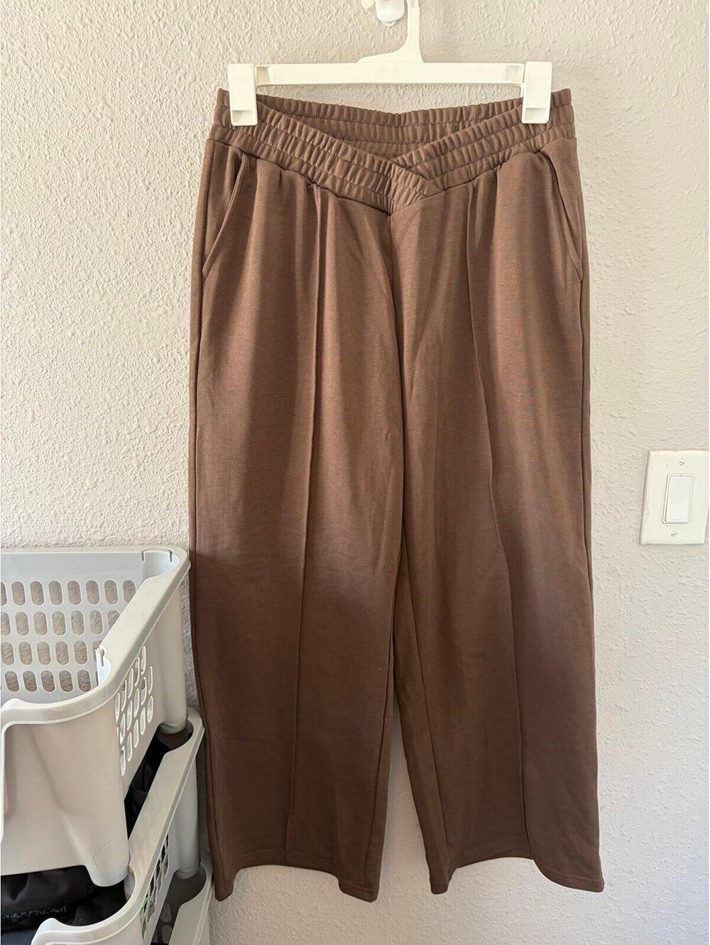 Trendy Queen brown wide leg sweats crossover waist size XL. 28.5in inseam